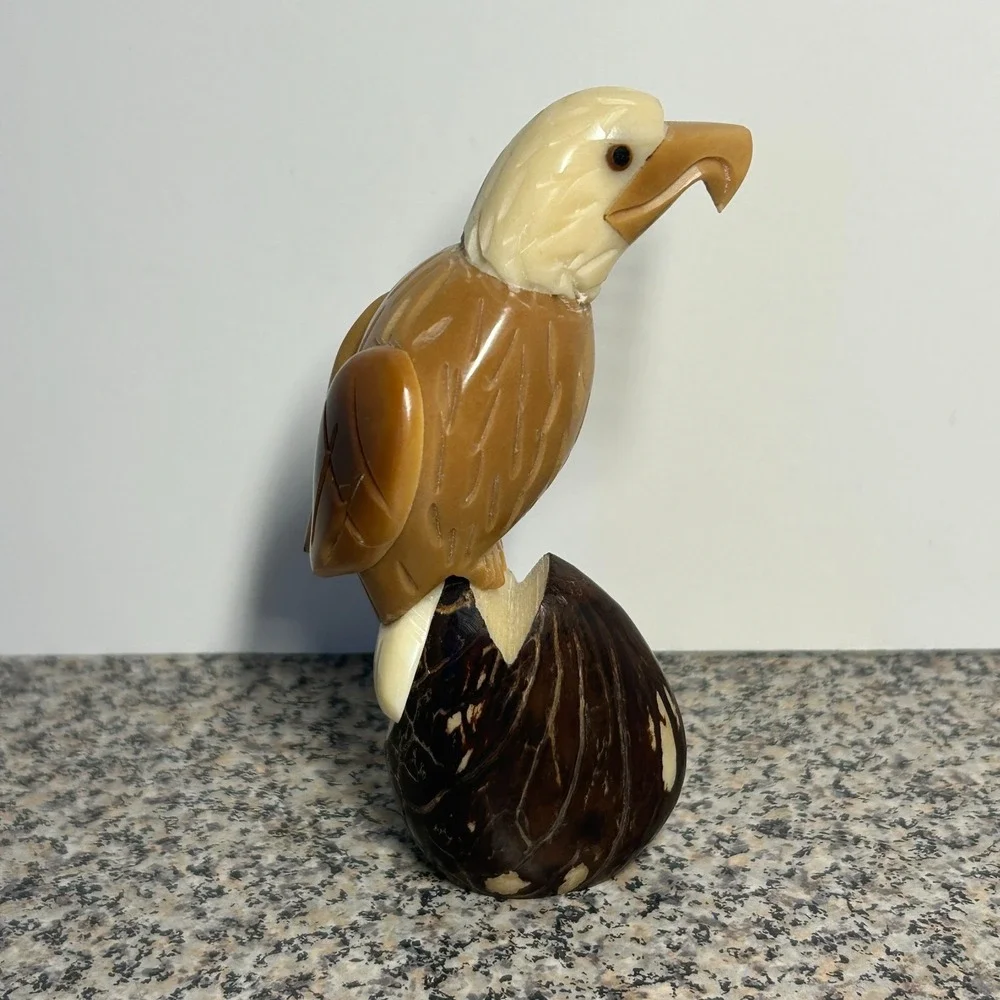 Tagua Nut Vegetable Ivory Bird Carving‎ Eagle Figurine 4